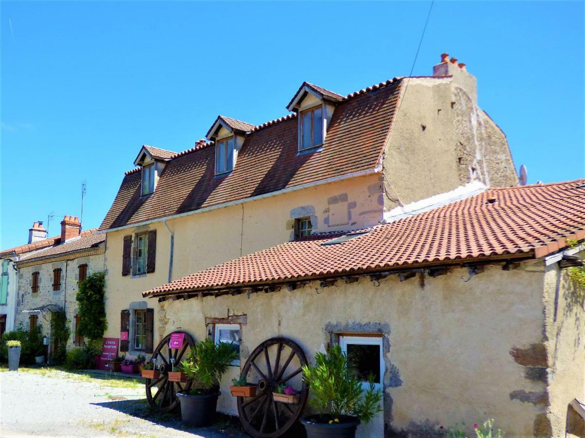 L'Ancien Presbytere Chambres D'Hote Ou Gite Le Dorat Exterior photo